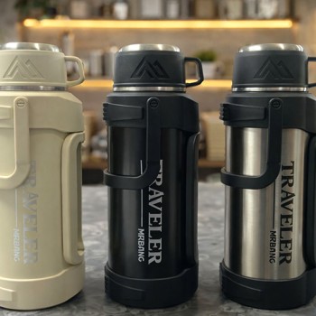 2000 ml Bardaklı Çift Katmanlı Vakumlu Paslanmaz Çelik Termos