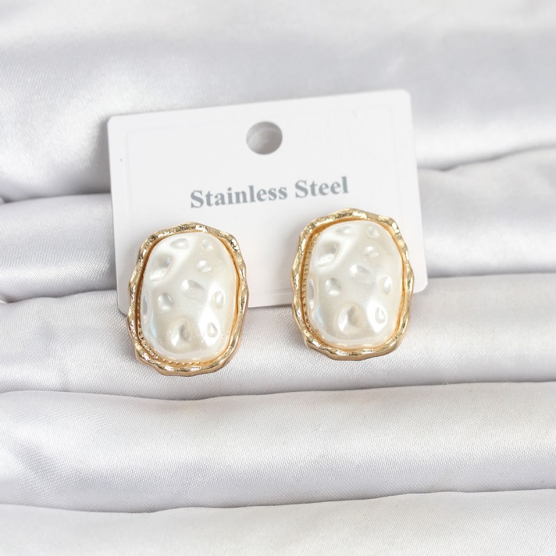 316L Çelik Gold Renk İnci Model Vintage Kadın Küpe