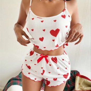Arias Closet Beyaz Üstüne Kırmızı Kalp Desenli İnce Askılı Şortlu Pijama Takımı