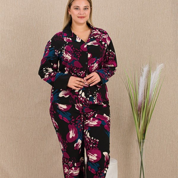 Arias Closet Büyük Beden Renkli Desenli Düğmeli Uzun Kol Viskon Pijama Takımı