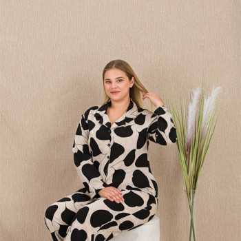 Arias Closet Büyük Beden Siyah Beyaz Kalp Desenli Düğmeli Uzun Kol Viskon Pijama Takımı
