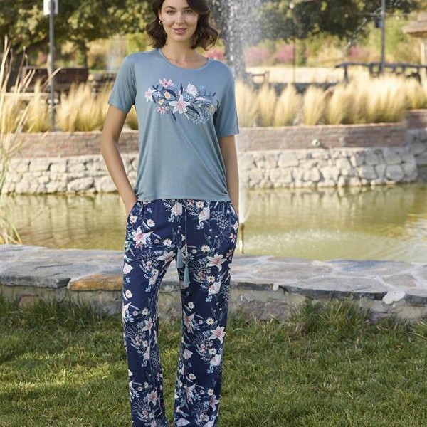 Arias Closet Çiçek Ve Yaprak Desenli Baskılı Pijama Takımı