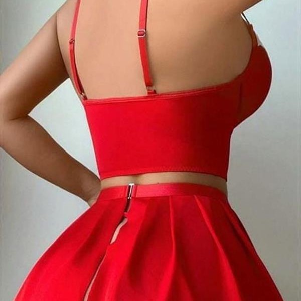 Arias Closet Kırmızı Beyaz Bacak Aksesuarlı Büstiyerli Fantezi Hizmetçi Kostümü