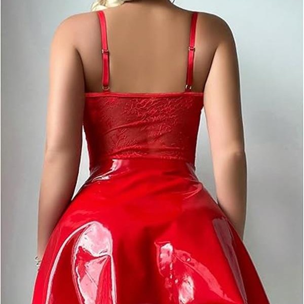 Arias Closet Kırmızı Parlak Deri Şık Bacak Bantlı Fantezi Club Elbise