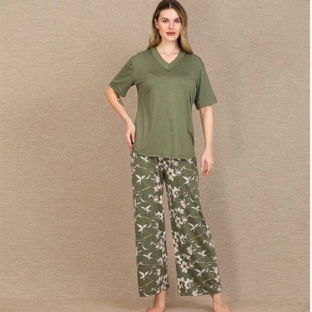 Arias Closet Şık Tasarım Çiçek Desenli Yeşil Kısa Kol Viskon Pijama Takımı