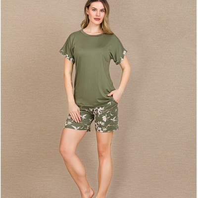 Arias Closet Şık Tasarım Çiçek Desenli Yeşil Şortlu Kısa Kol Viskon Pijama Takımı