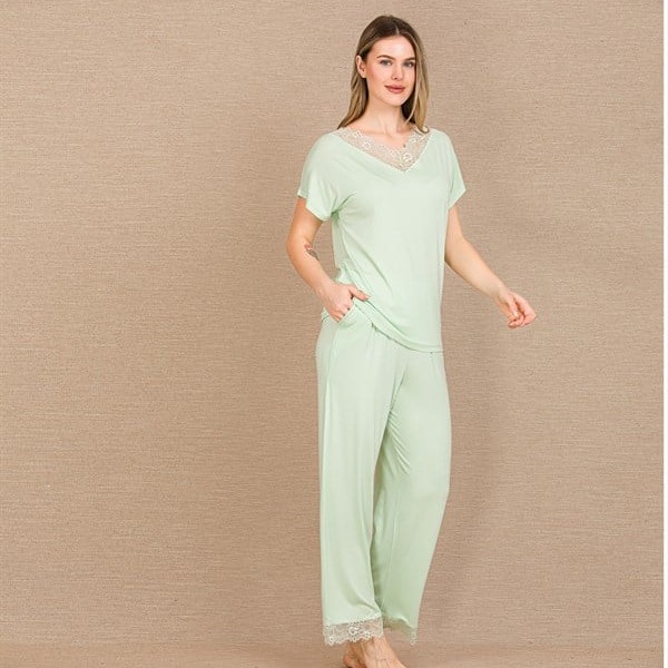 Arias Closet Viskon Şık Tasarım Dantel İşlemeli Açık Yeşil Kısa Kol Pijama Takımı