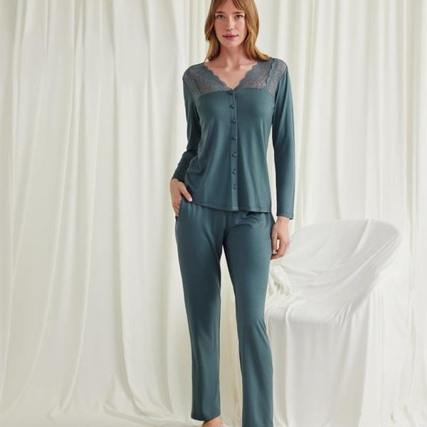 Arias Closet Yakası Omzu Ve Paçası Dantelli Boydan Düğmeli Pijama Takımı