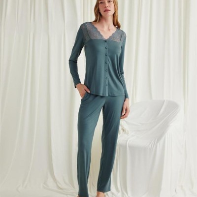 Arias Closet Yakası Omzu Ve Paçası Dantelli Boydan Düğmeli Pijama Takımı