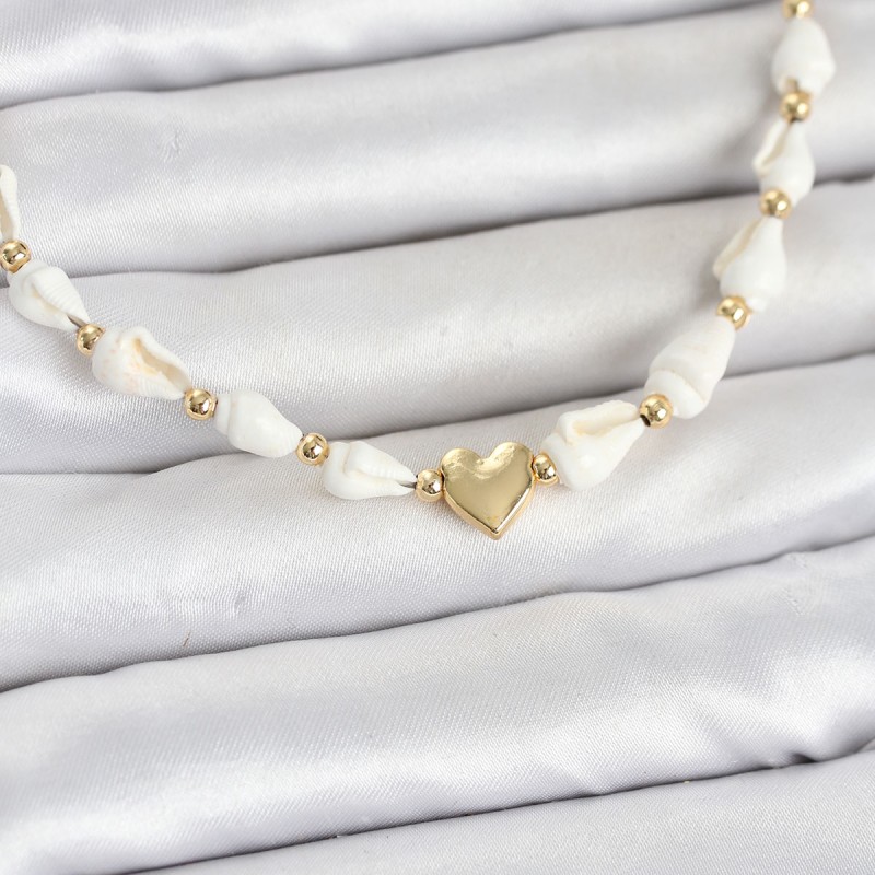 Doğal Deniz Kabuğu Dizili Kalp Model Kolye