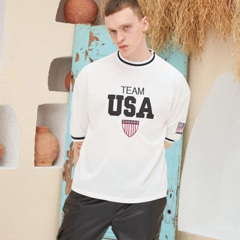 Erkek Bisiklet Yaka Tişört Nakış İşlemeli Kısa Kol Oversize T-Shirt - Beyaz