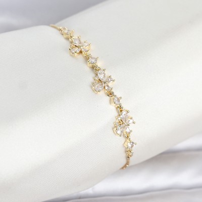 Gold Renk Pirinç Kelebek Model Asansörlü Model Kadın Bileklik