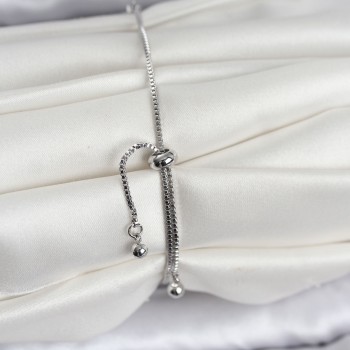 Gümüş Renk Zirkon Taşlı Yıldız Model Asansörlü Kadın Bileklik