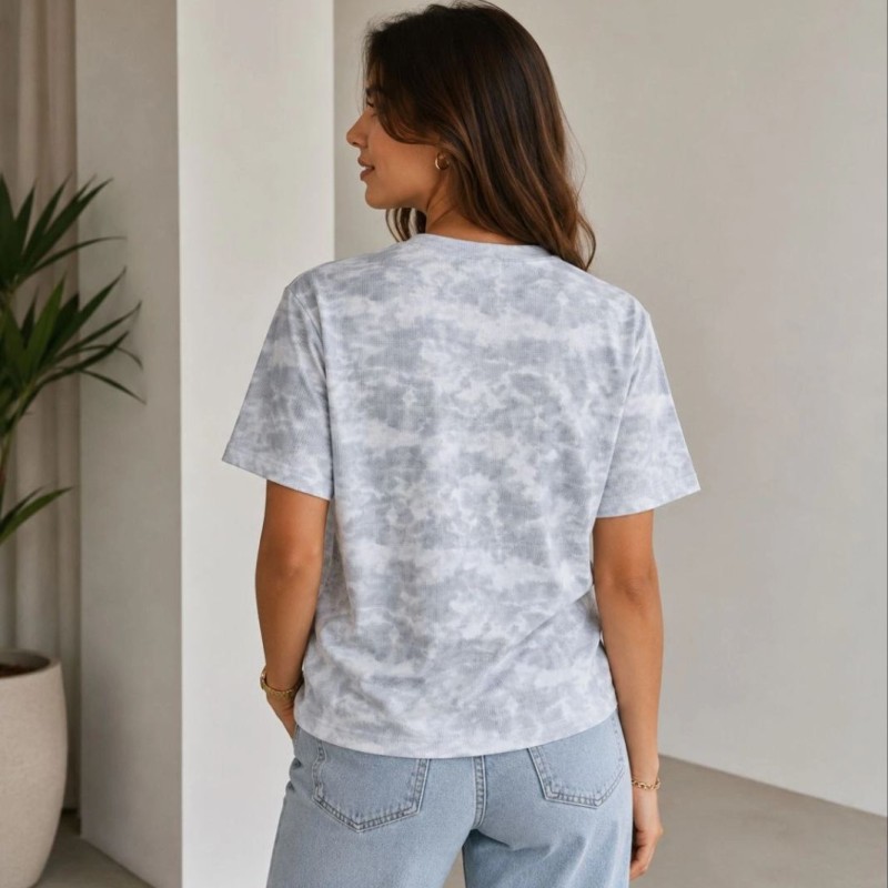 Kadın Batik Desenli Tişört Bisiklet Yaka Kısa Kol Regular Fit T-shirt - Gri