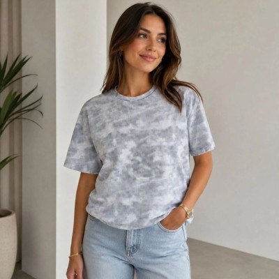 Kadın Batik Desenli Tişört Bisiklet Yaka Kısa Kol Regular Fit T-shirt - Gri