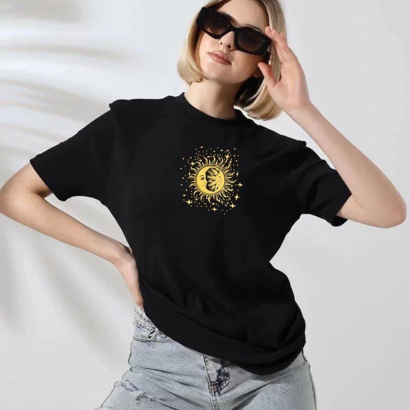 Kadın Bisiklet Yaka Baskılı  Kısa kol T-Shirt - Siyah