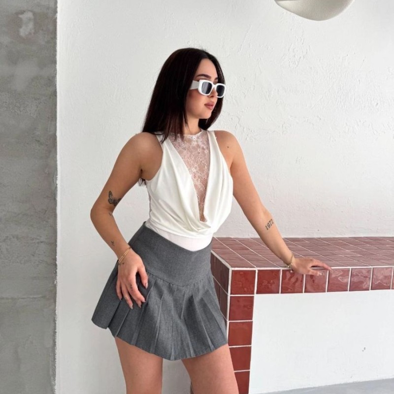 Kadın Dantel Detaylı Derin Dekolte Body Şık Kolsuz Yazlık Bodysuit - Beyaz