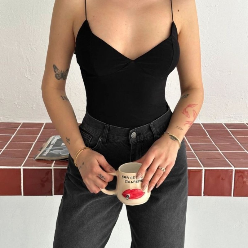 Kadın Derin Dekolte Askılı Body Sırt Dekolteli Şık Kolsuz Yazlık Bodysuit - Siyah