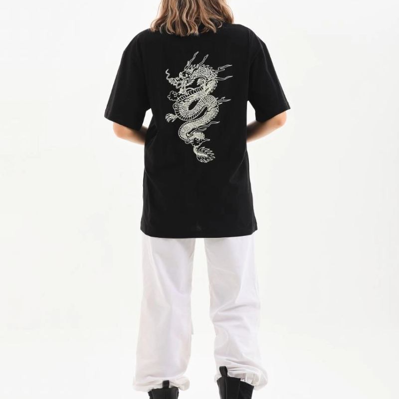 Kadın Kısa Kol Yazlık Tişört Bisiklet Yaka Ejderha Baskılı T-Shirt - Siyah