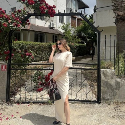 Kadın Kısa Kollu Uzun Yandan Yırtmaçlı Elbise - Bej