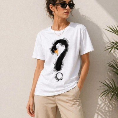Kadın Kuğu Figürlü Soru İşareti Baskılı Tişört Kısa Kol T-Shirt - Beyaz