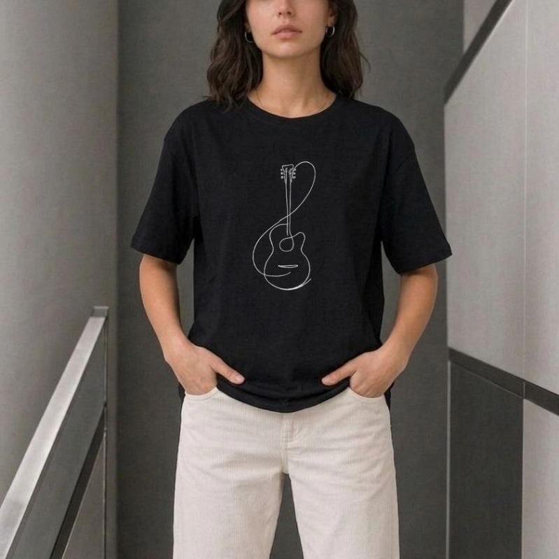 Kadın Minimal Gitar Baskılı Tişört T-Shirt Yazlık Kısa Kol Bisiklet Yaka T-Shirt - Siyah
