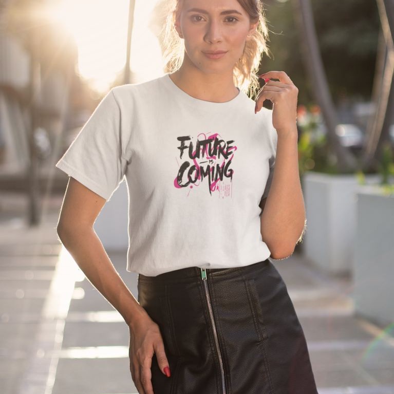 Kadın Özel Baskılı Modern Fit %100 Pamuk Bisiklet Yaka T-Shirt