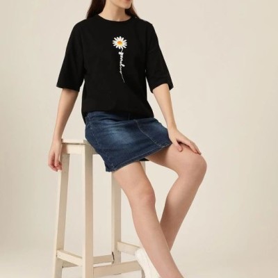 Kadın Papatya Baskılı T-Shirt Kısa Kol Bisiklet Yaka Oversize  Tişört - Siyah