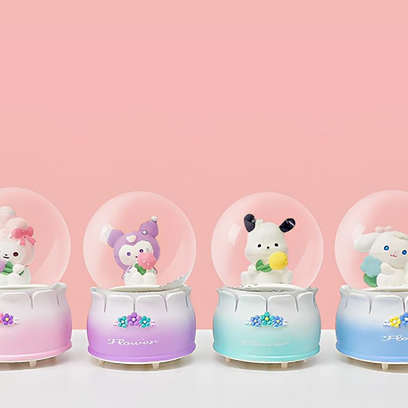 Kuromi Işıklı Kar Küresi 9 Cm 
