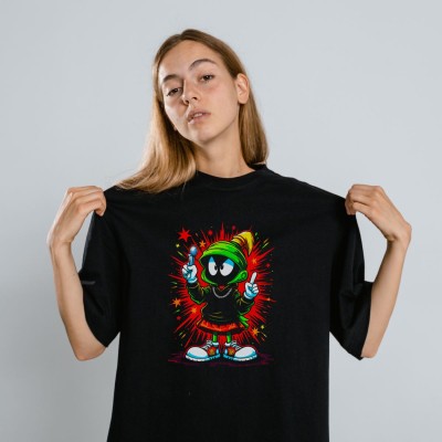 Marvin the Martian Graffiti Baskılı Unisex Siyah Tişört - 24/1 Penye Pamuklu