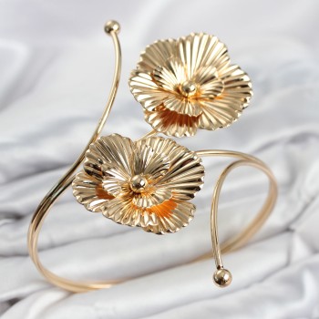 Pazu Bileklik Gold Renk Pirinç Çiçek Model