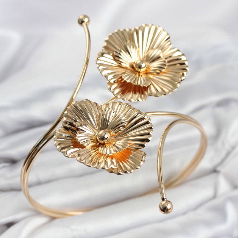Pazu Bileklik Gold Renk Pirinç Çiçek Model
