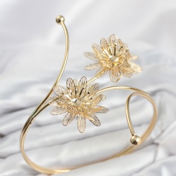 Pazu Bileklik Gold Renk Pirinç Lotus Model