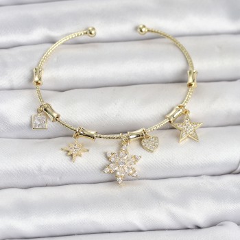 Pirinç Gold Renk Lotus Detay Charmlı Kadın Bileklik