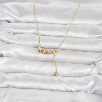 Pirinç Gold Renk Minimal Sallantılı Yıldız Model Kadın Kolye