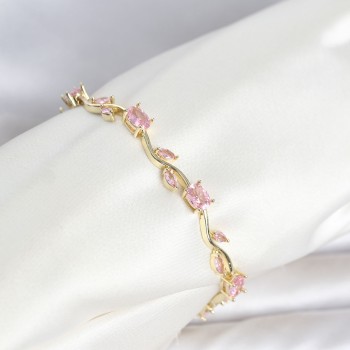 Pirinç Gold Renk Pembe Zirkon Taşlı Çiçek Model Kadın Bileklik