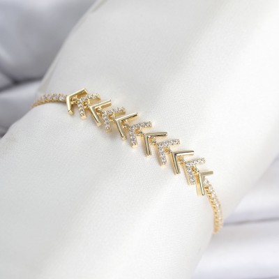Pirinç Gold Renk Zirkon Taşlı Çavuş Model Su Yolu Kadın Bileklik