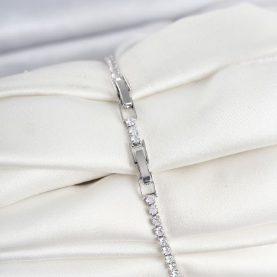 Pirinç Gümüş Renk Zirkon Taşlı Swan Model Su Yolu Kadın Bileklik
