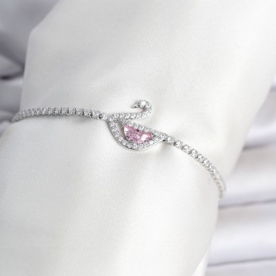 Pirinç Gümüş Renk Zirkon Taşlı Swan Model Su Yolu Kadın Bileklik