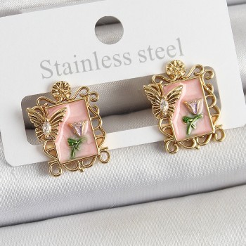 Pirinç Pembe Mineli Sanatsal Portre Model Gold Renk Kadın Küpe