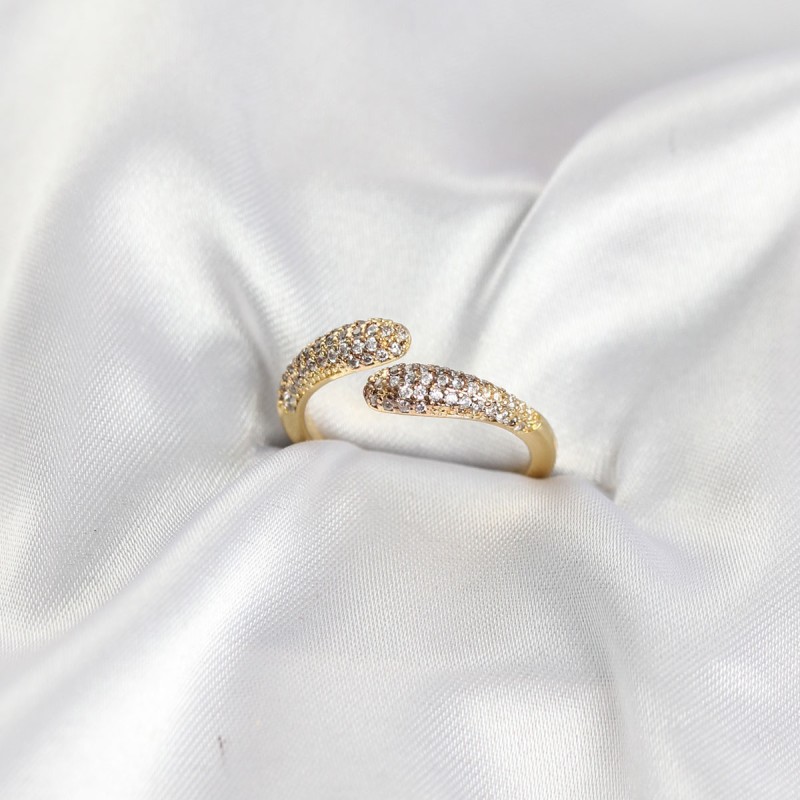 Zirkon Taşlı Gold Renk Pirinç Yüzük